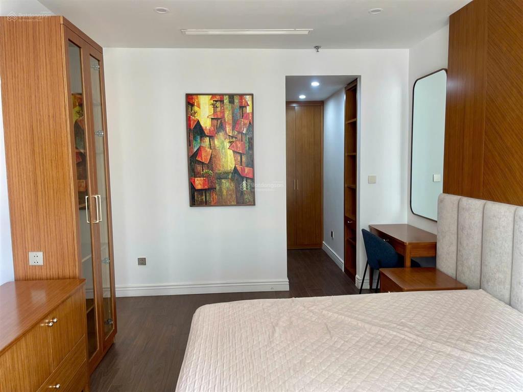 Bán gấp ch 180.5m2 vinhomes symphony 4pn, 3wc, góc ban công đn  tn view công viên lớn
