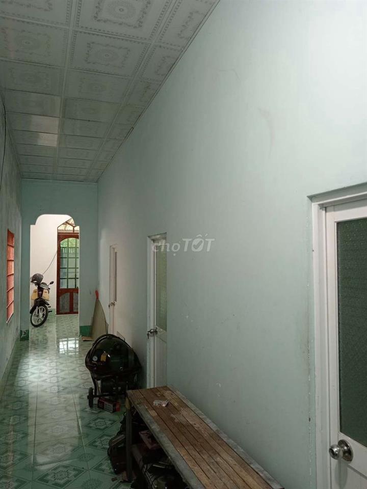 nhà cấp 4 rộng, đất 253m, 190m TC, chính chủ