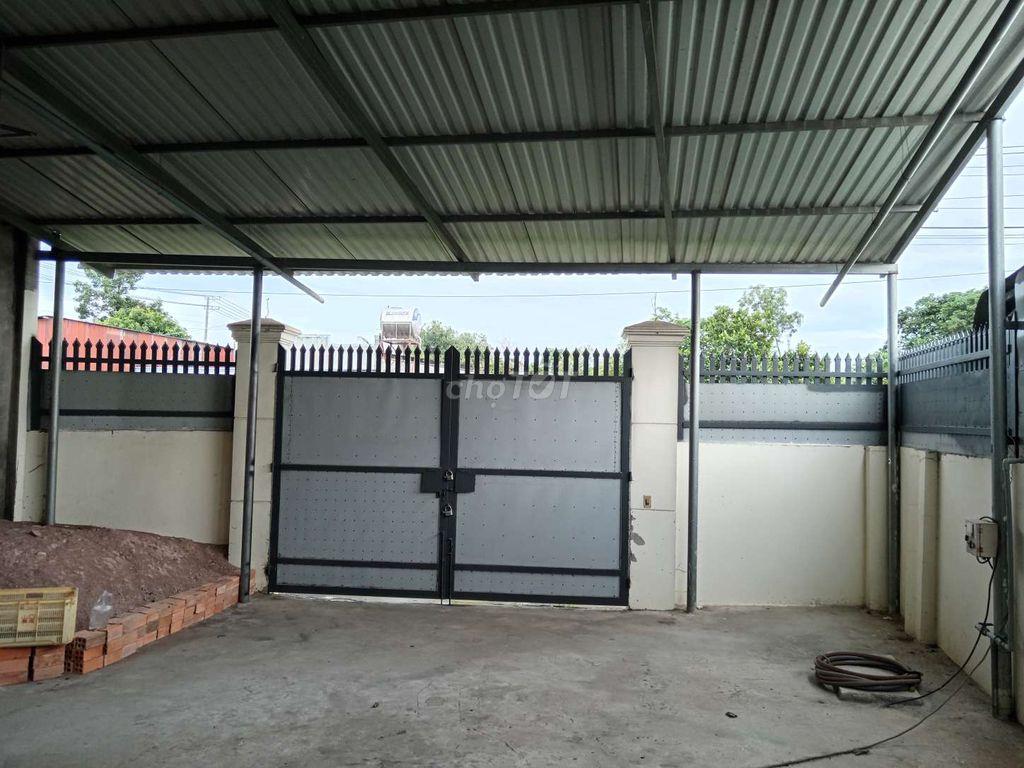 nhà cấp 4 rộng, đất 253m, 190m TC, chính chủ