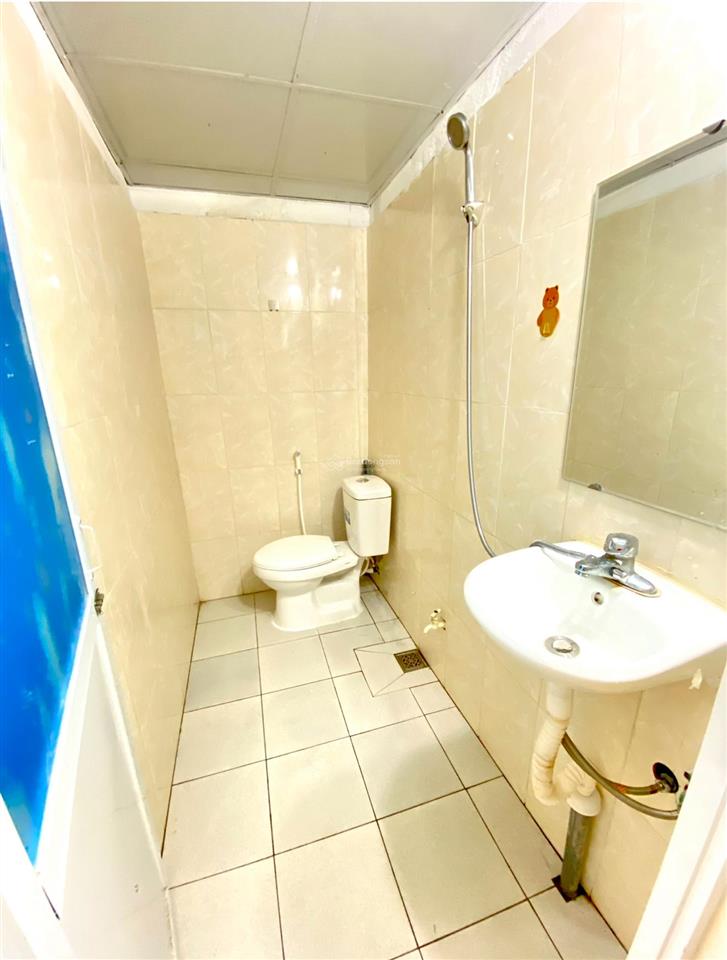 Cho thuê phòng đầy đủ nội thất, tại số 8 nam dư, giá 3 triệu, khép kín