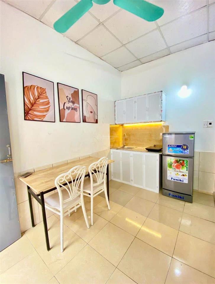 Cho thuê phòng đầy đủ nội thất, tại số 8 nam dư, giá 3 triệu, khép kín