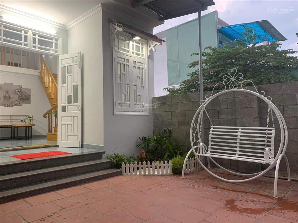 Chính chủ cần bán nhà trên đất tại rừng dừa cẩm thanh dt hơn 100m view hồ tôm giá chỉ hơn 3 tỷ