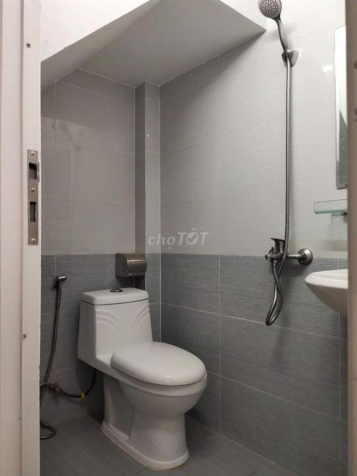 Cho thuê nhà hẻm 200 Lê Văn Lương, F Tân Hưng, 2 phòng ngủ, 1 máy lạnh