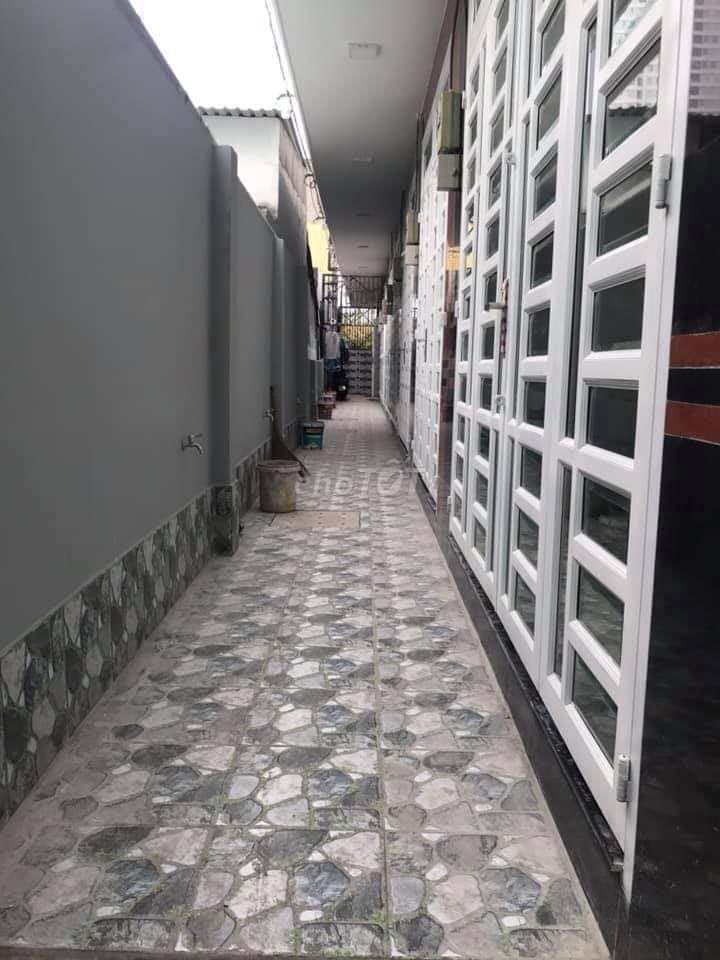 Cho thuê nhà hẻm 200 Lê Văn Lương, F Tân Hưng, 2 phòng ngủ, 1 máy lạnh