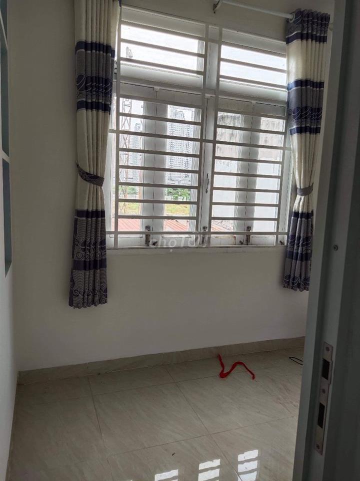 Cho thuê nhà hẻm 200 Lê Văn Lương, F Tân Hưng, 2 phòng ngủ, 1 máy lạnh