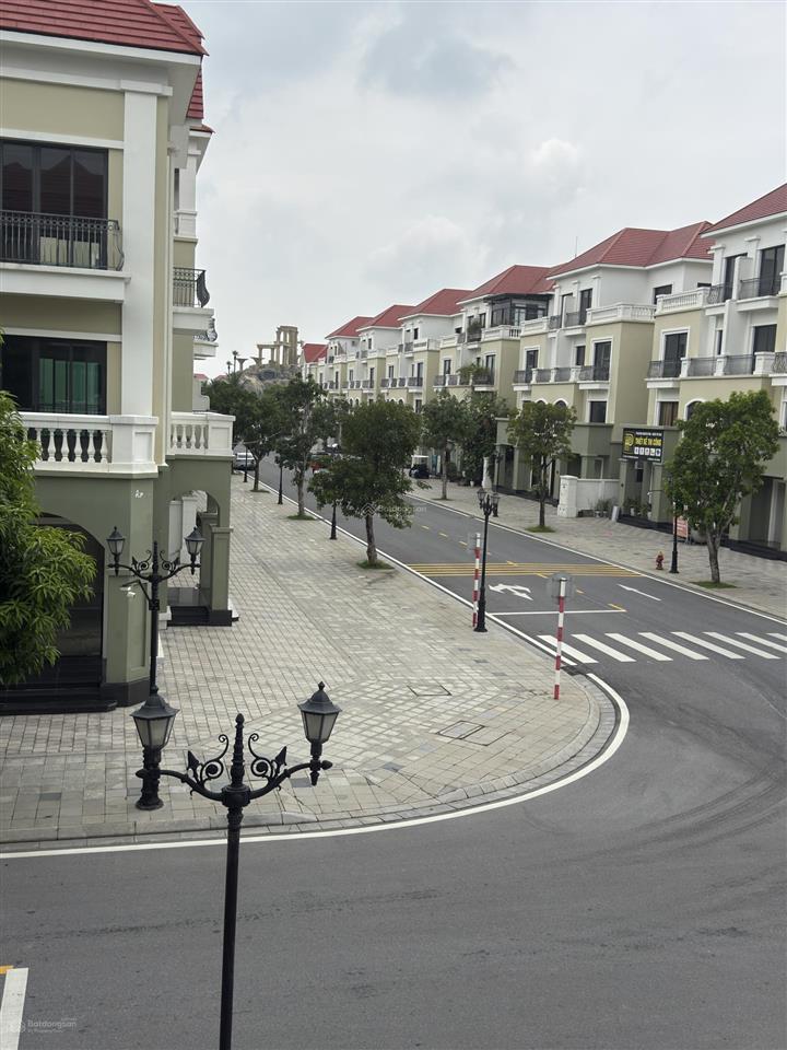 Bán siêu phẩm biệt thự đơn lập góc tại dự án vinhomes ocean park 2.