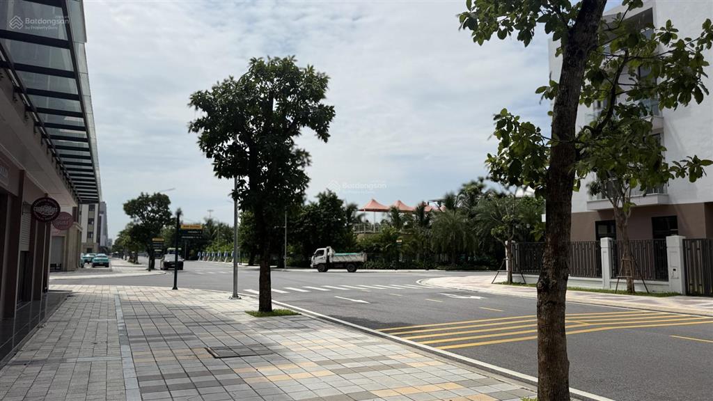 Siêu phẩm đơn lập góc 3 mặt đường đối diện công viên nước 12.3ha dự án vinhome ocean park 3.