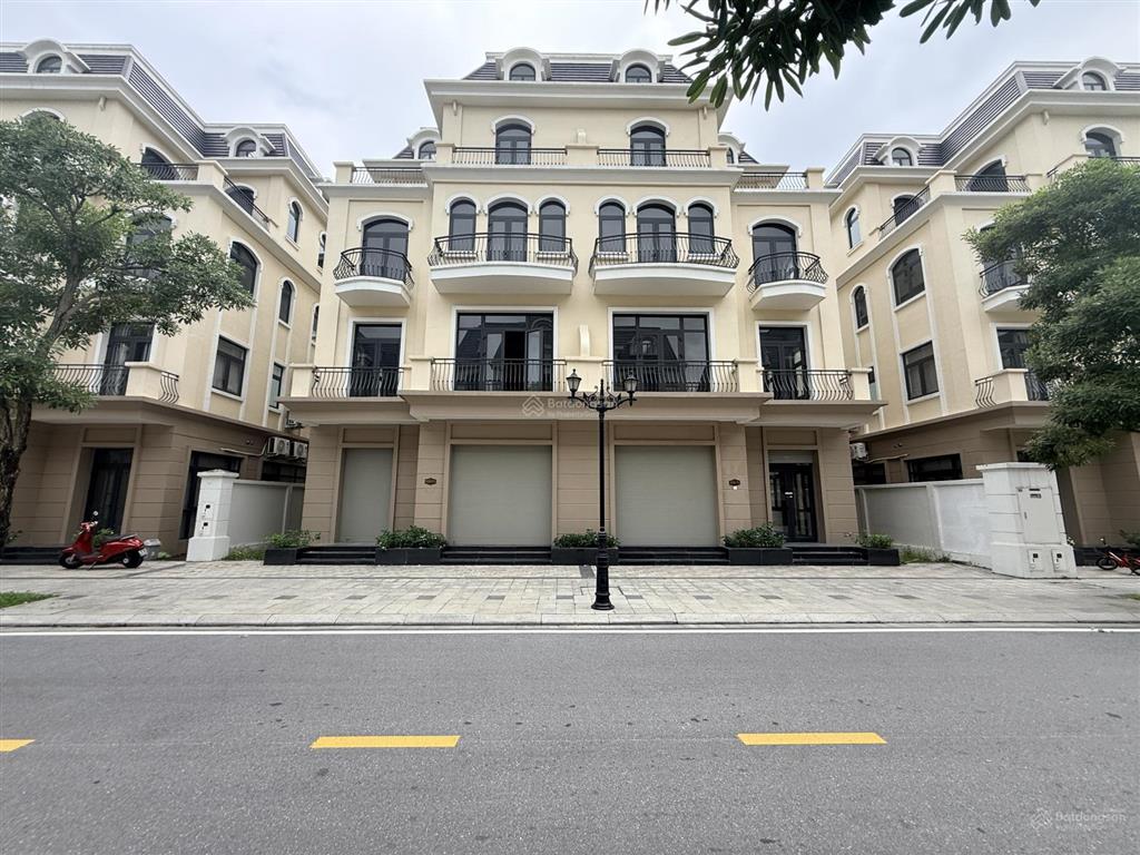 Biệt thự đơn lập vinhomes ocean park 2. 300m2, giá chỉ 38 tỷ