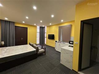 Chính chủ cho thuê studio full đồ, tiện nghi ở mặt phố linh lang, cống vị, ba đình 35m3