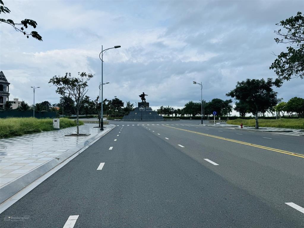 Bán b2 240m2 mặt tiền mậu thân ocean dune phan thiết