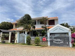 Bán 244m2 biệt thự mũi né domaine view biển view công viên
