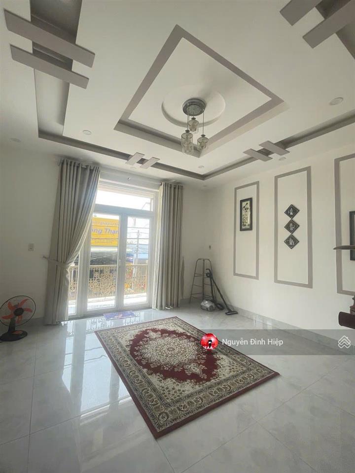 Bán nhà 100m2 đường trương hán siêu đối diện công viên võ văn kiệt giá cực tốt 7.3 tỷ