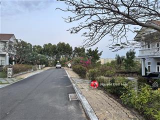 Bán biệt thự sea links mũi né view biển dãy s view biển kế hotel sân golf cạnh cầu đi bộ xuống biển