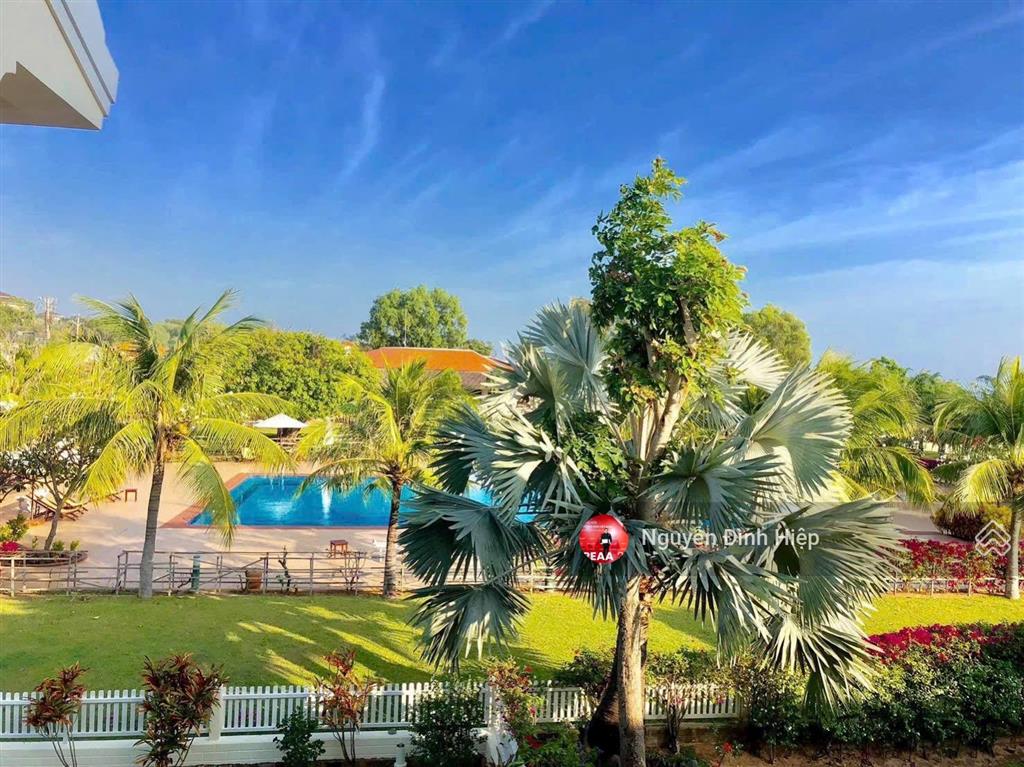 Bán 276m2 biệt thự mũi né domaine, view công viên