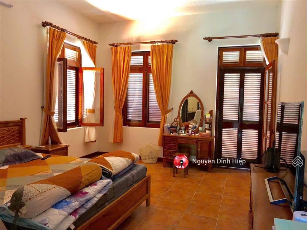 Bán 276m2 biệt thự mũi né domaine, view công viên