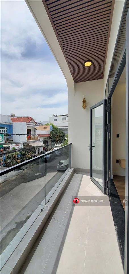 Bán nhà đẹp 100m đường đỗ hành cạnh siêu thị lotte phan thiết