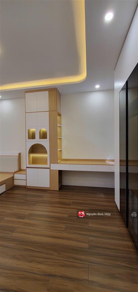 Bán nhà đẹp 100m đường đỗ hành cạnh siêu thị lotte phan thiết