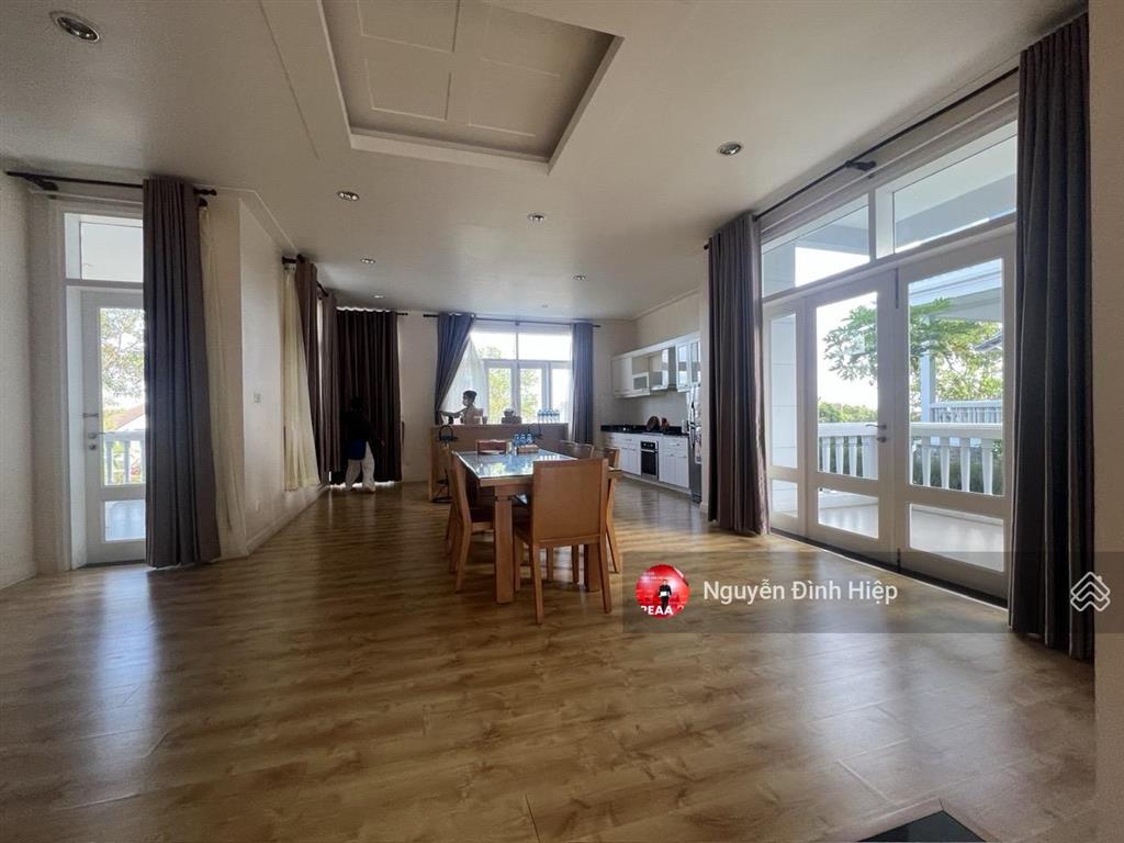 Bán biệt thự sea links mũi né pc view biển, giá tốt kế lâu đài rượu vang, sân golf