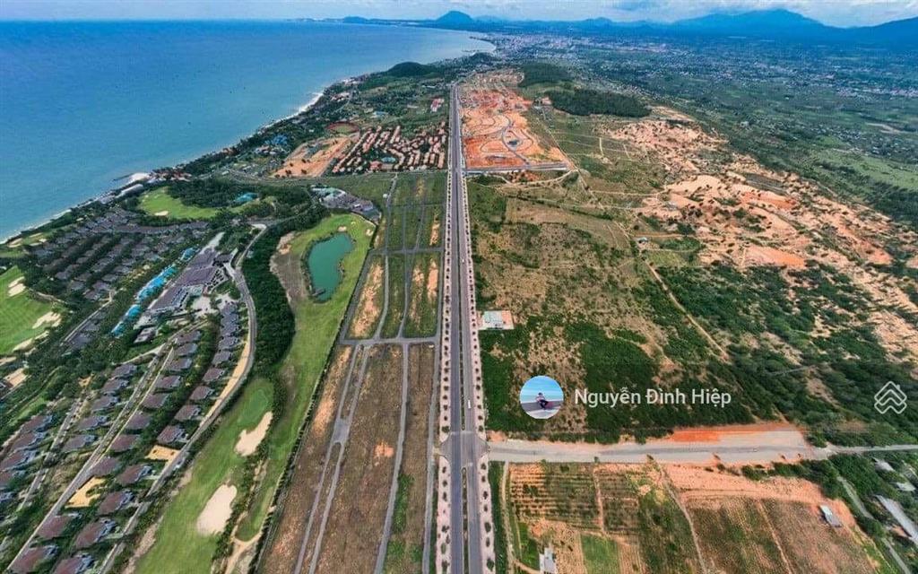 Bán 350m2 đất mặt tiền đường xuống biển dự án diamond bay mũi né giáp sun group