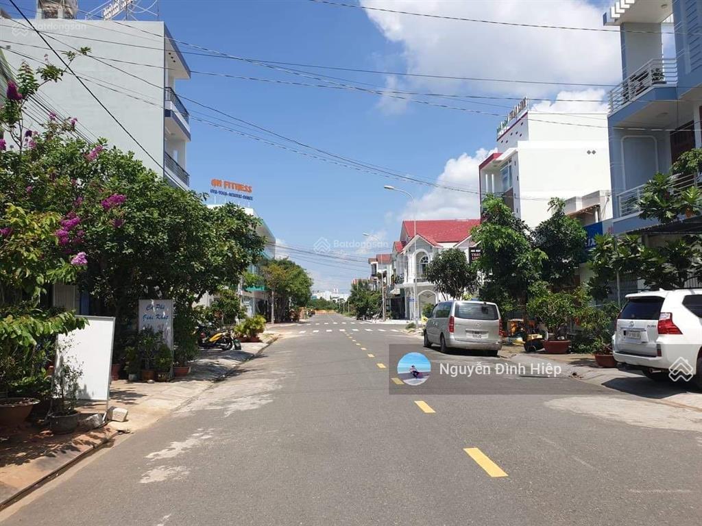 Bán 100m2 mặt tiền hoàng bích sơn, trung tâm thành phố cạnh công viên hùng vương