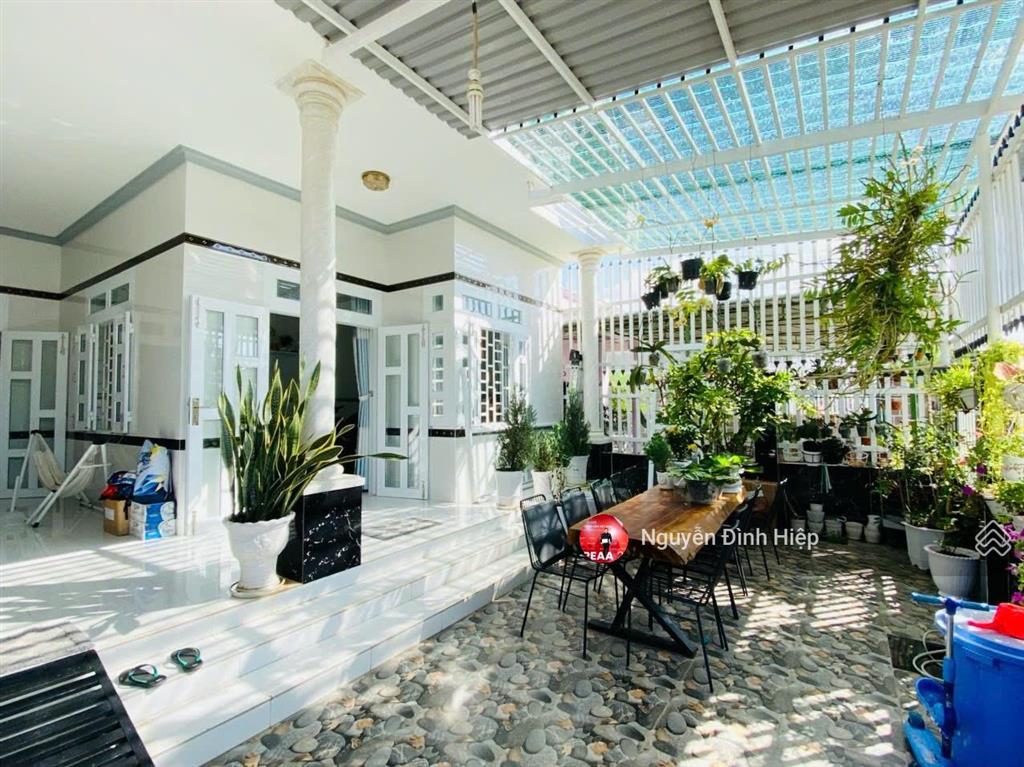 Bán nhà 200m thổ cư đường hồ quang cảnh, mũi né giáp sun group sân bay