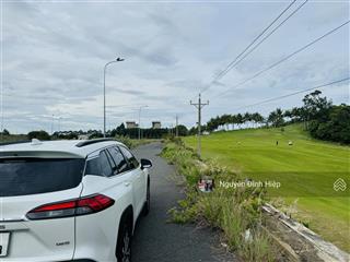 Bán đất nền dãy f 389.5m view biển sân golf diamond bay mũi né giáp sun group