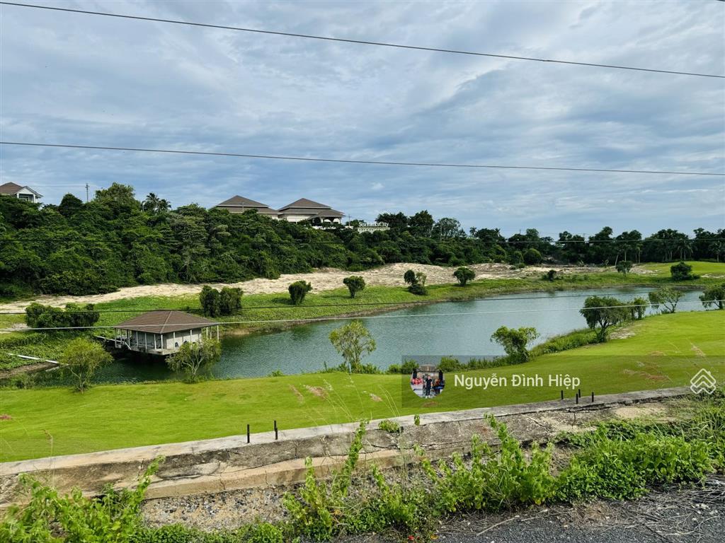 Bán đất nền dãy f 389.5m view biển sân golf diamond bay mũi né giáp sun group
