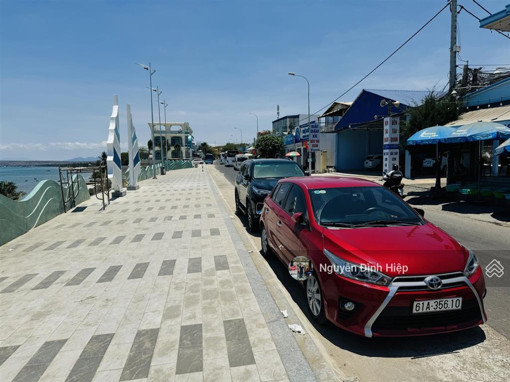 Bán 205m2 thổ cư view biển huỳnh thúc kháng, mũi né đối diện công viên biển