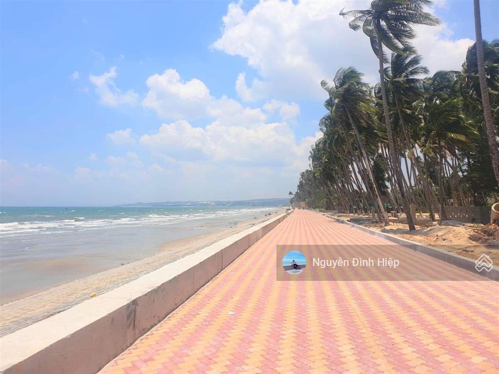 Bán 592m thổ cư 100% mặt tiền biển hoà bình, mũi né giá tốt khu phố tây