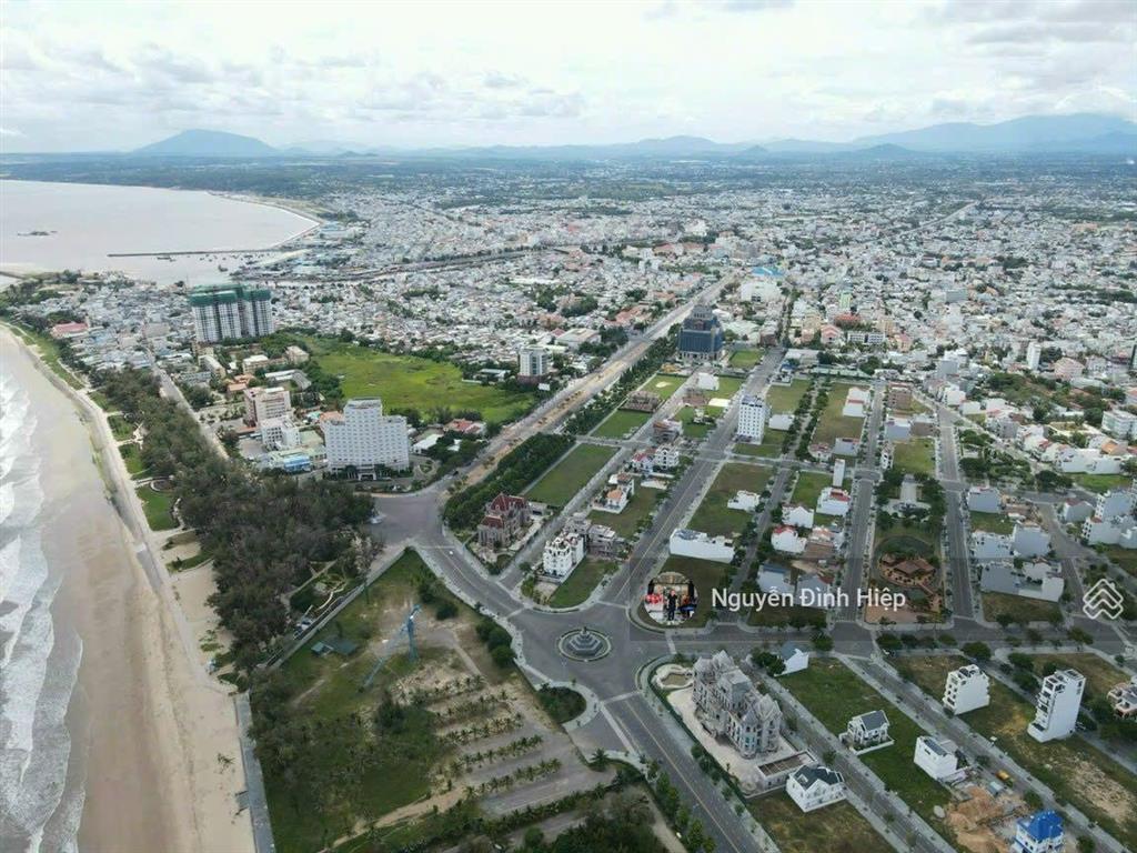 Bán 297m lô góc a2 ocean dunes phan thiết
