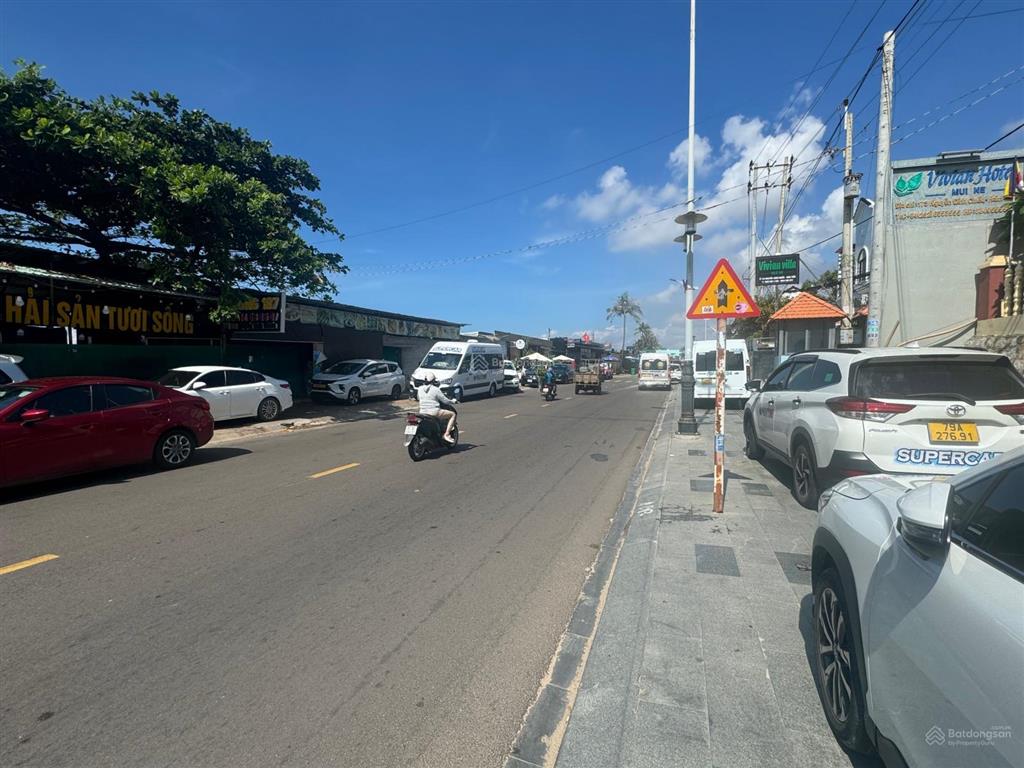 Bán 215m2 có thổ cư view biển mặt tiền huỳnh thúc kháng, mũi né