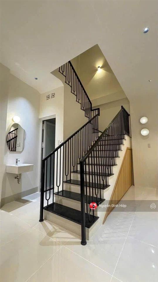 Bán nhà 1 trệt 1 lầu 51m đường thủ khoa huân, phú thủy