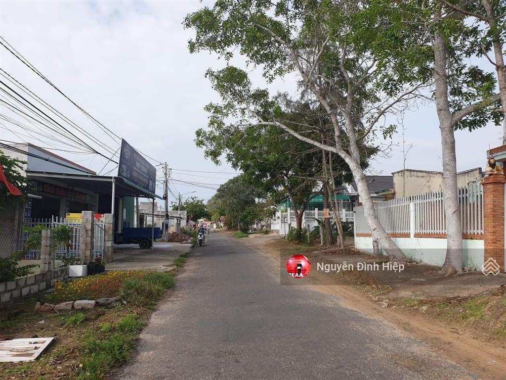 Bán 600m2 thổ cư đường hồ quang cảnh, mũi né giáp sun group sân bay phan thiết