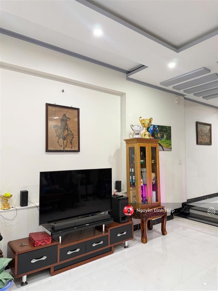 Bán nhà đẹp 1 trệt 1 lầu 100m đường hoàng minh giám, xuân an