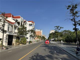 Bán 100m a6 view biển công viên ocean dunes phan thiết giá siêu rẻ