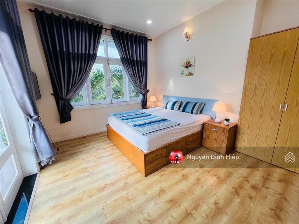 Bán biệt thự sea links mũi né dãy r view biển kế lâu đài rượu vang, sân golf