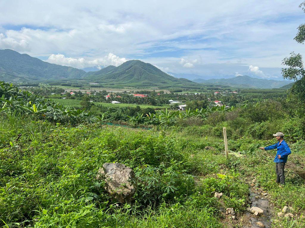 bán 1,3 hecta đất view đẹp đường oto gần chợ trường, cách Nha Trang 30p giá rẻ