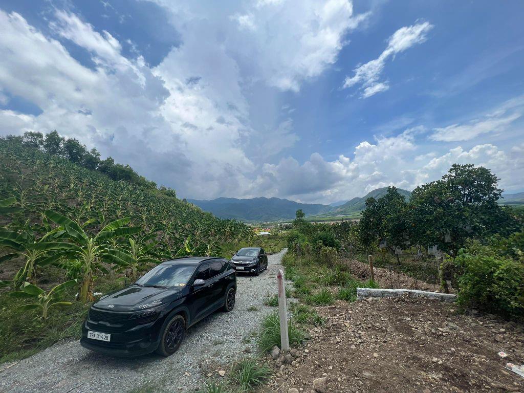 bán 1,3 hecta đất view đẹp đường oto gần chợ trường, cách Nha Trang 30p giá rẻ