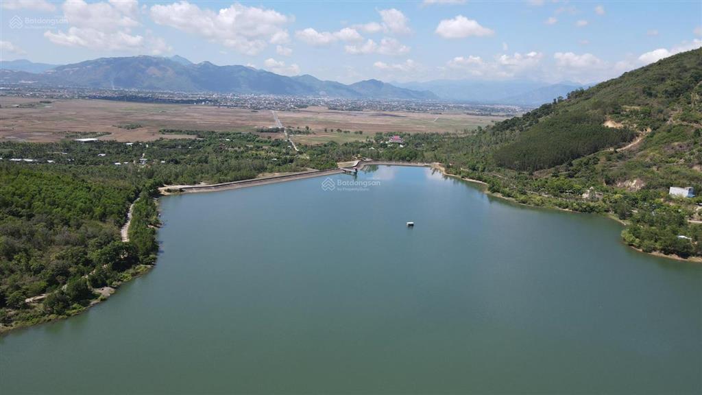 Bán 6 hecta view hồ am chúa làm nhà vườn, homestay cách biển nha trang 30p  0788 558 ***