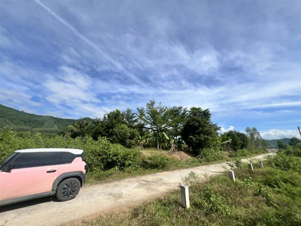 Bán đất gần hồ, cách nha trang 30p rộng 4.700m2 đường ô tô giá rẻ  0788 558 ***