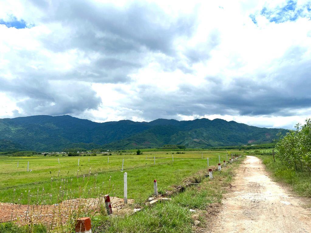 bán 2.000m view đẹp gần chợ trường Diên Tân, Diên Khánh giá chỉ 750k/m2