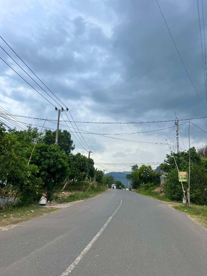 bán 1.700m2 đất đường nhựa giáp Sông có thổ cư xã Khánh Phú, Khánh Vĩnh