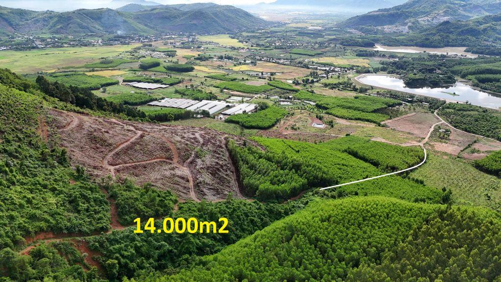 bán 1,4 hecta view Hò gần chợ, trường giá rẻ, cách Nha Trang chỉ 30p LH 0788.558.552