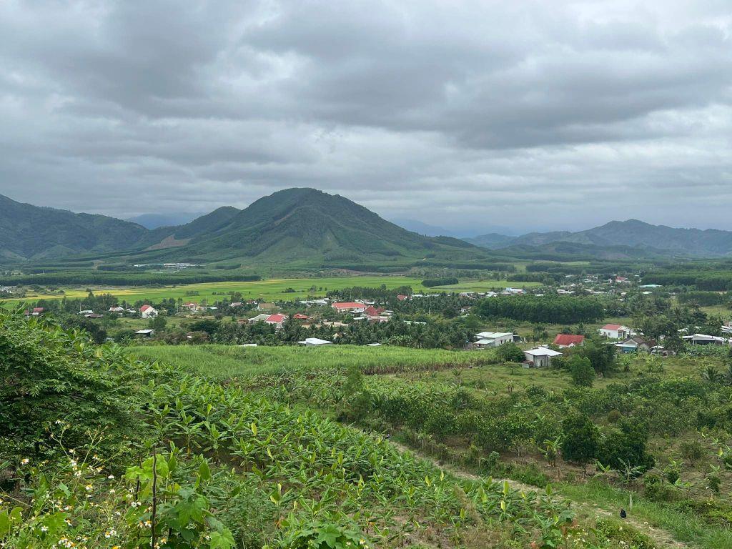 bán 1,3 hecta đất view đẹp đường oto gần chợ trường, xã Diên Thọ, tỉnh Khánh Hòa