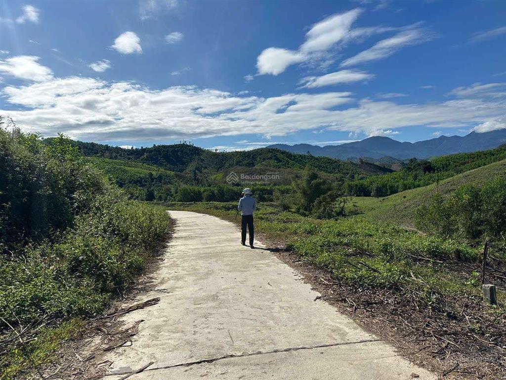 Bán 2 hecta giáp betong 315m gần ttam khánh vĩnh, khánh hoà giá chỉ 175k/m2  0788 558 ***