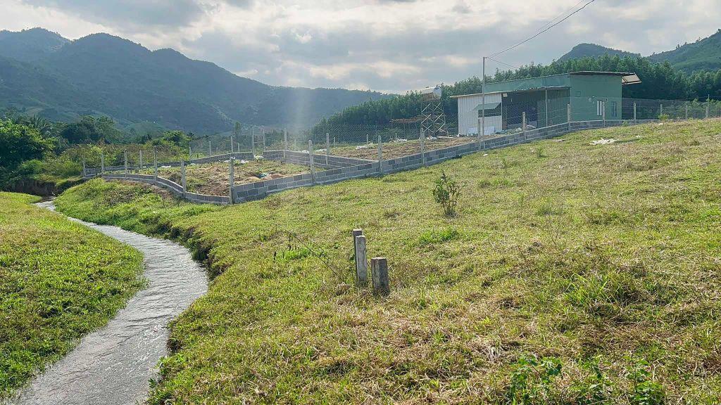 bán đất 1.000m2 view đẹp đường oto giá 750tr, cách Nha Trang 30p LH 0788.558.552