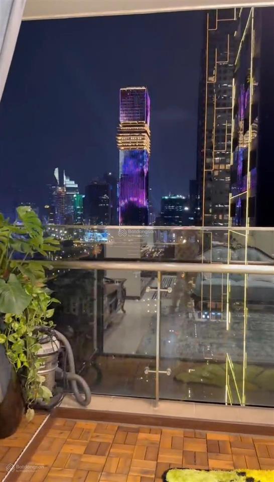 Vinhomes ba son bán căn 2pn view sông tầng trung, full nội thất, giá tốt