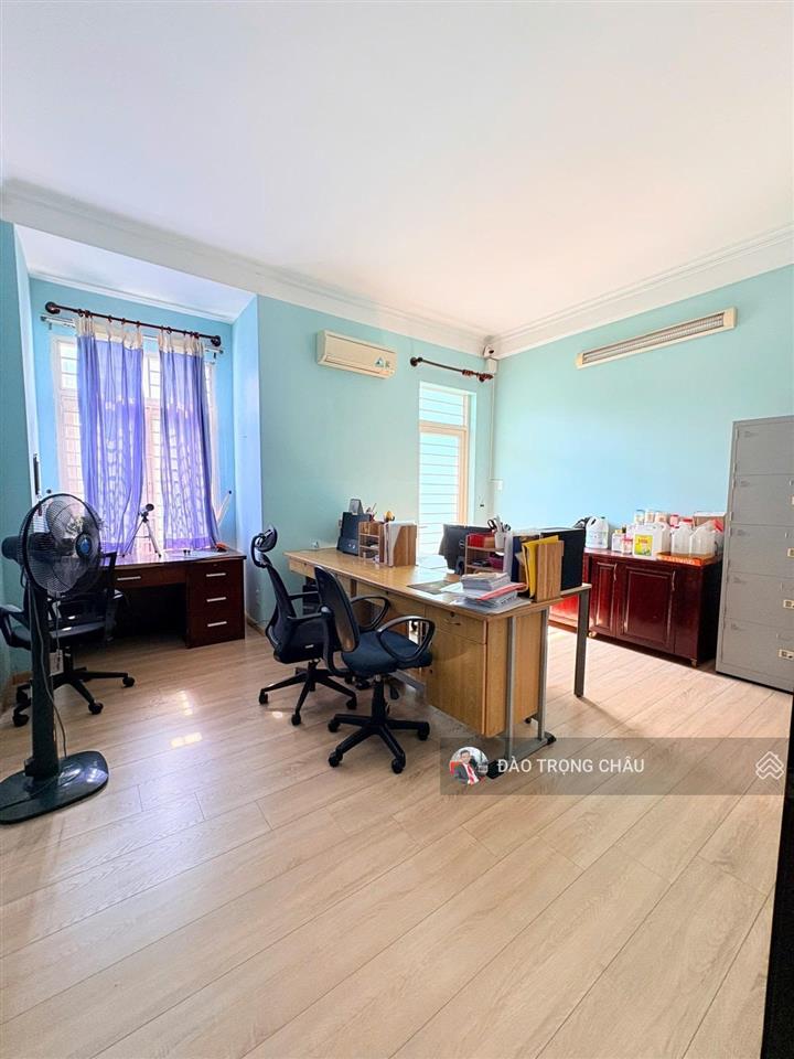 Mt nguyễn ngọc nhựt  90m2(5x18) vuông  3 tầng btct 4pn  ngay tân hương  chủ gấp bán  nhà thật