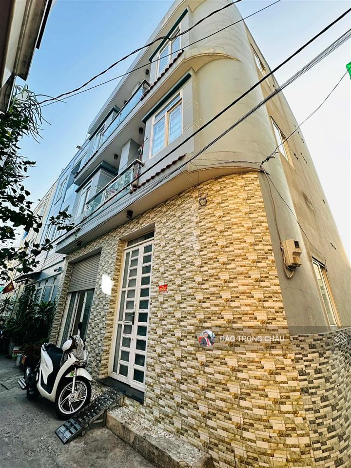 Siêu phẩm 8x10  sơn kỳ  3 tầng btct 6pn7wc  cho thuê 4pn  12tr  ngay đh công thương  aeonmall