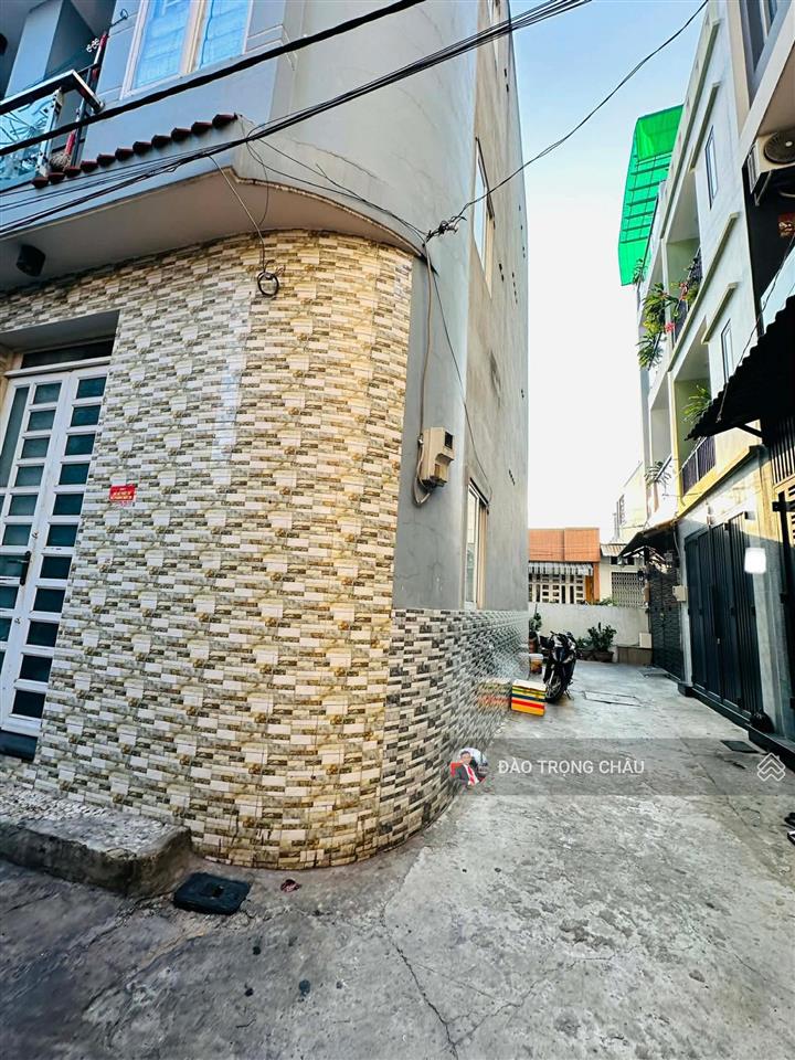 Siêu phẩm 8x10  sơn kỳ  3 tầng btct 6pn7wc  cho thuê 4pn  12tr  ngay đh công thương  aeonmall